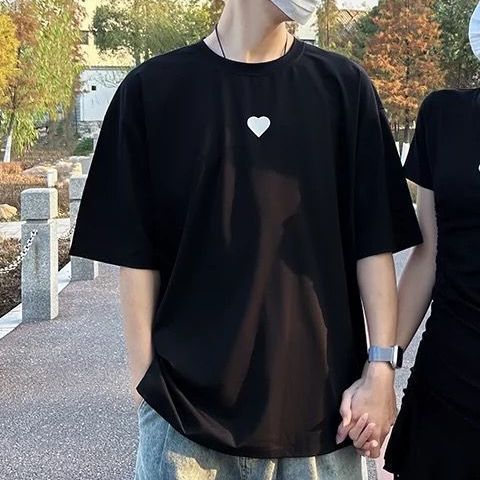 Black small love short-sleeved t