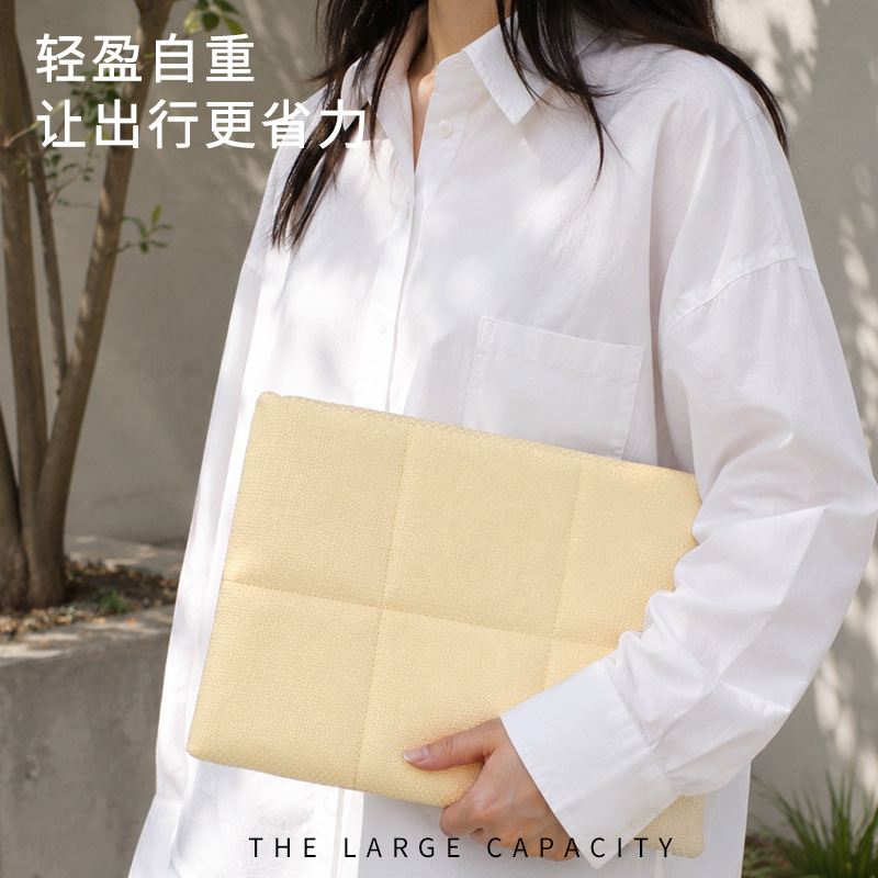 Fashionable Women's Trench Coat-Style Fabric Computer Bag, Quilted Tablet Protective Case, Nylon Waterproof Laptop Bag
