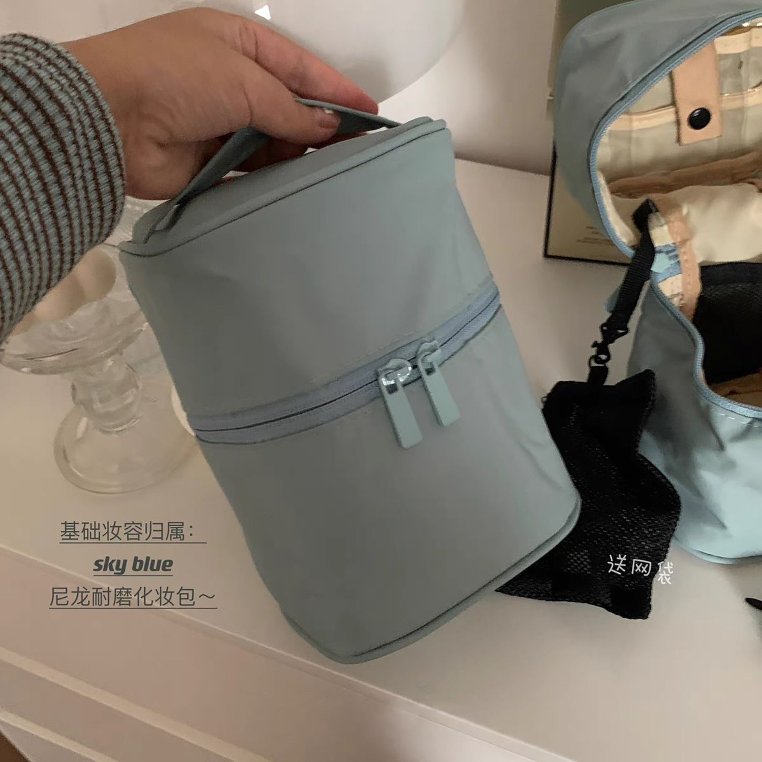 Bolso cosmético sobre rojo de nailon liso, sal, mini portátil simple, lindo tridimensional, bolsa de almacenamiento de color sólido de alto valor