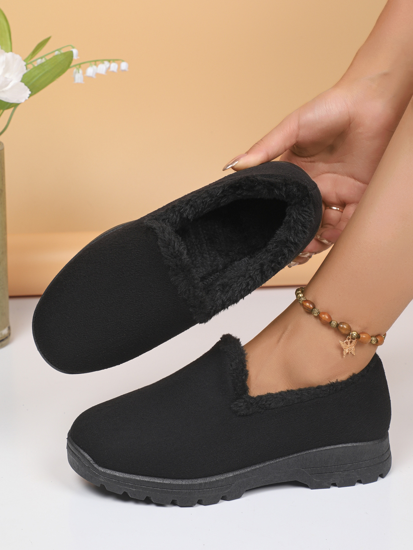 New snow cotton shoes low-top warm autumn and winter women's cotton shoes bean shoes fashion slip-on comfortable soft bottom snow_voghion.com