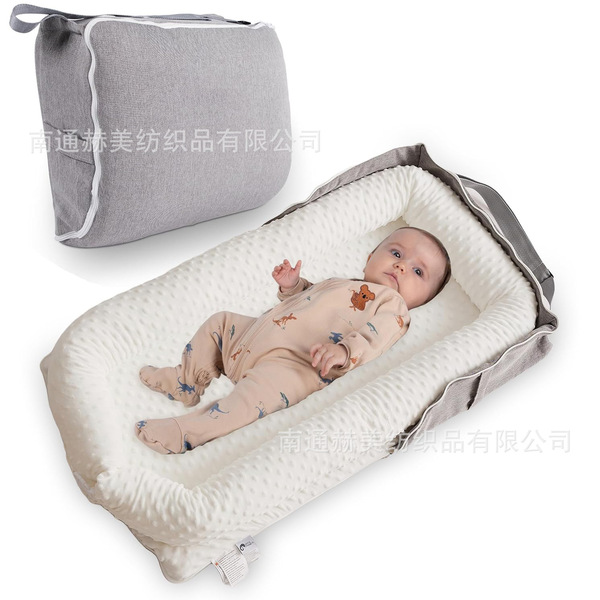 handheld children's protective pillow for mother and baby
