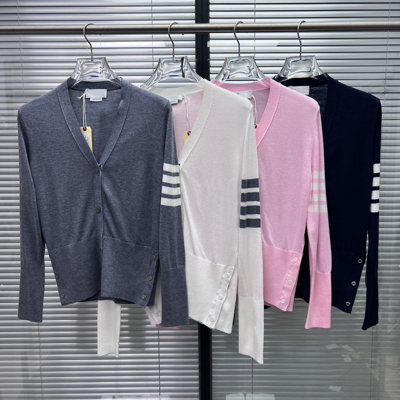 Cross-Border Foreign Trade Tb Classic Cardigan with Four Stripes, Thin Style, Women's Casual Four-Button Four-Stripe V-Neck Wool Cardigan Cross-Border Foreign Trade Tb Classic Cardigan with Four Stripes, Thin Style, Women's Casual Four-Button Four-Stripe V-Neck Wool Cardigan