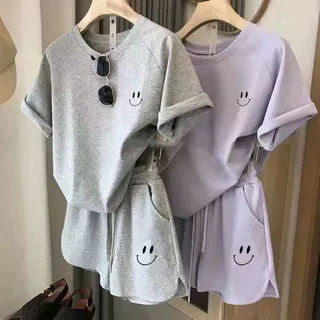 亚马逊印花笑脸休闲运动套装夏季宽松简约时尚减龄两件套跨境外贸