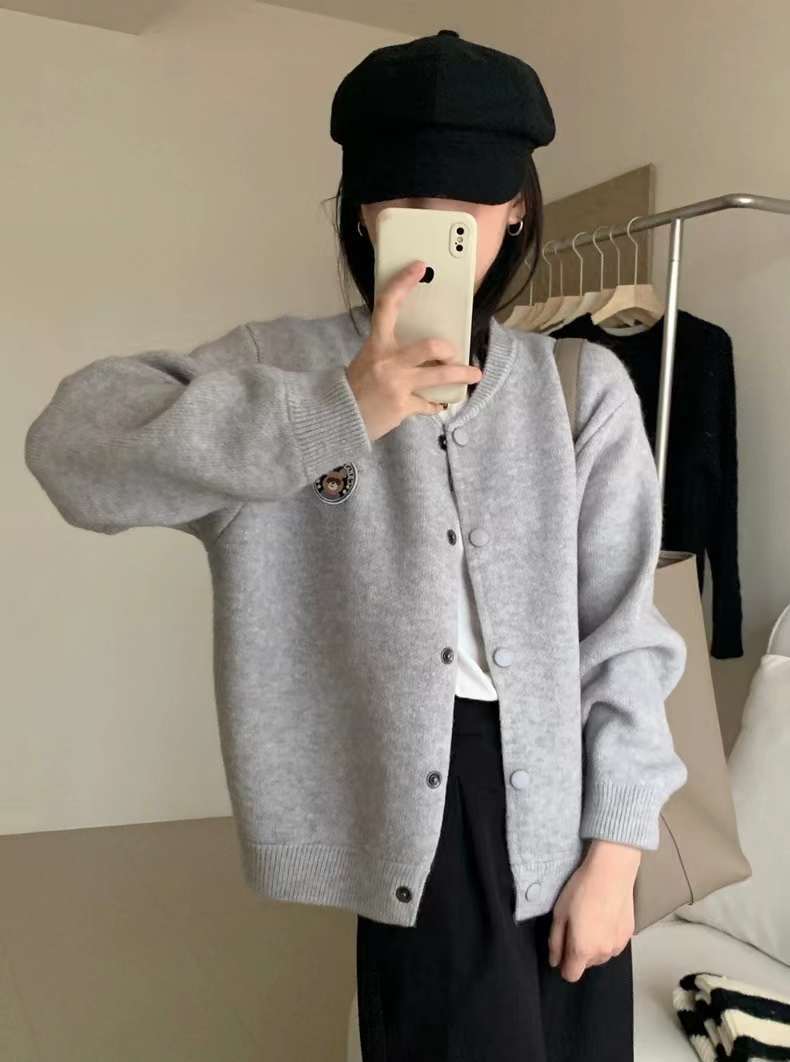 24 invierno Puyuan suave pegajoso oso bordado suéter chaqueta de béisbol mujer 2024 otoño invierno redondo