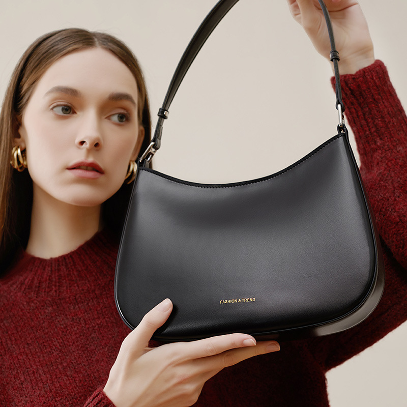 Yan Bag Korean Niche Luxury Genuine Leather Women's Underarm Bag 2026 New Design Shoulder Bag