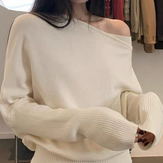 Lazy Style One-Line Collar Off-Shoulder Cashmere Pullover Knitwear for Women with Korean Style Loose Slanted Shoulder Knitwear Top