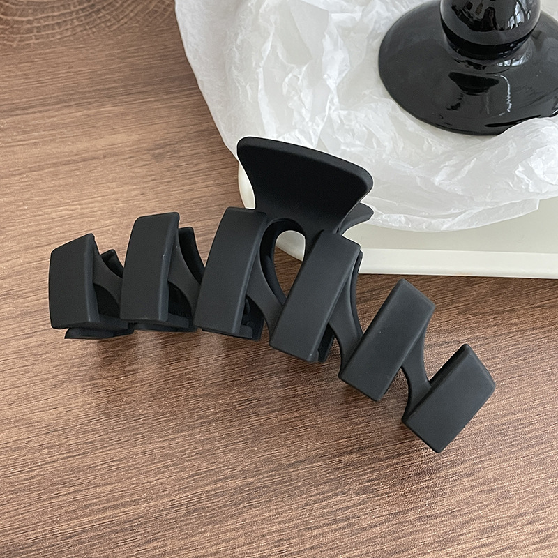 Clip de agarre de verano de gran tamaño, horquilla para el cabello en la parte posterior de la cabeza, gran cantidad de cabello femenino, tocado de clip de tiburón 2024 nueva horquilla