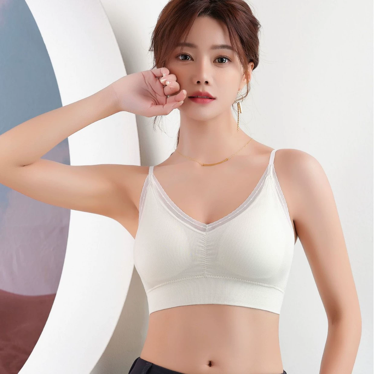 Top with cups, vest, push up bra, wireless bra, tank top, city style, beautiful back, fitted