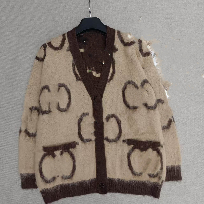 Fall/Winter 2023 New Fashion All-match Elegant Wool Mohair Hanging V-neck Jacquard Letter Knitted Cardigan Fall/Winter 2023 New Fashion All-match Elegant Wool Mohair Hanging V-neck Jacquard Letter Knitted Cardigan