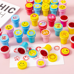 Comment seal kindergarten teachers use suit Award word Small Seal to correct encourage praise reward children Medal