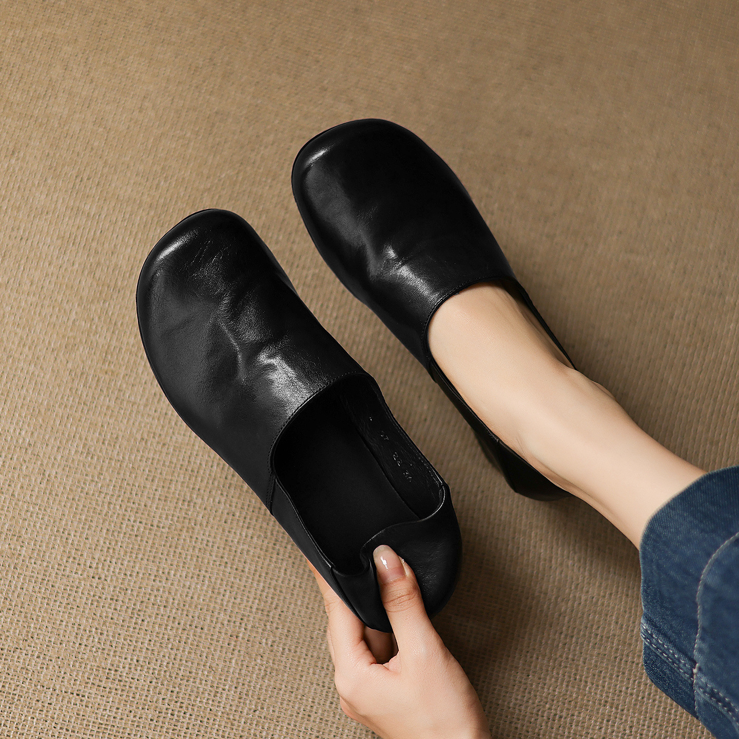 Giày lười nữ da bò đế dày 5 cm mũi vuông đế mềm — màu nâu