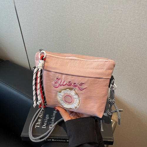 Japanese embroidery handbag, small minority design large capacity bag for women, crossbody small square bag for women, 2025 trendy bag