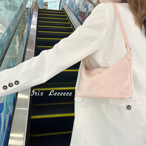 2024 summer lightweight waterproof nylon cloth armpit single shoulder crossbody small bag for women Korean version ins texture dumpling handbag