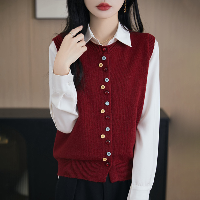 批发秋冬新款高级感彩扣针织马甲女无袖叠穿上衣百搭圆领洋气毛衣|undefined