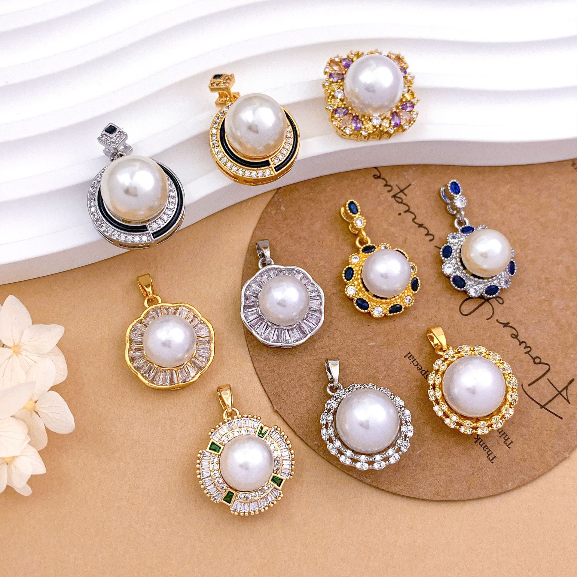 Fashionable pendant