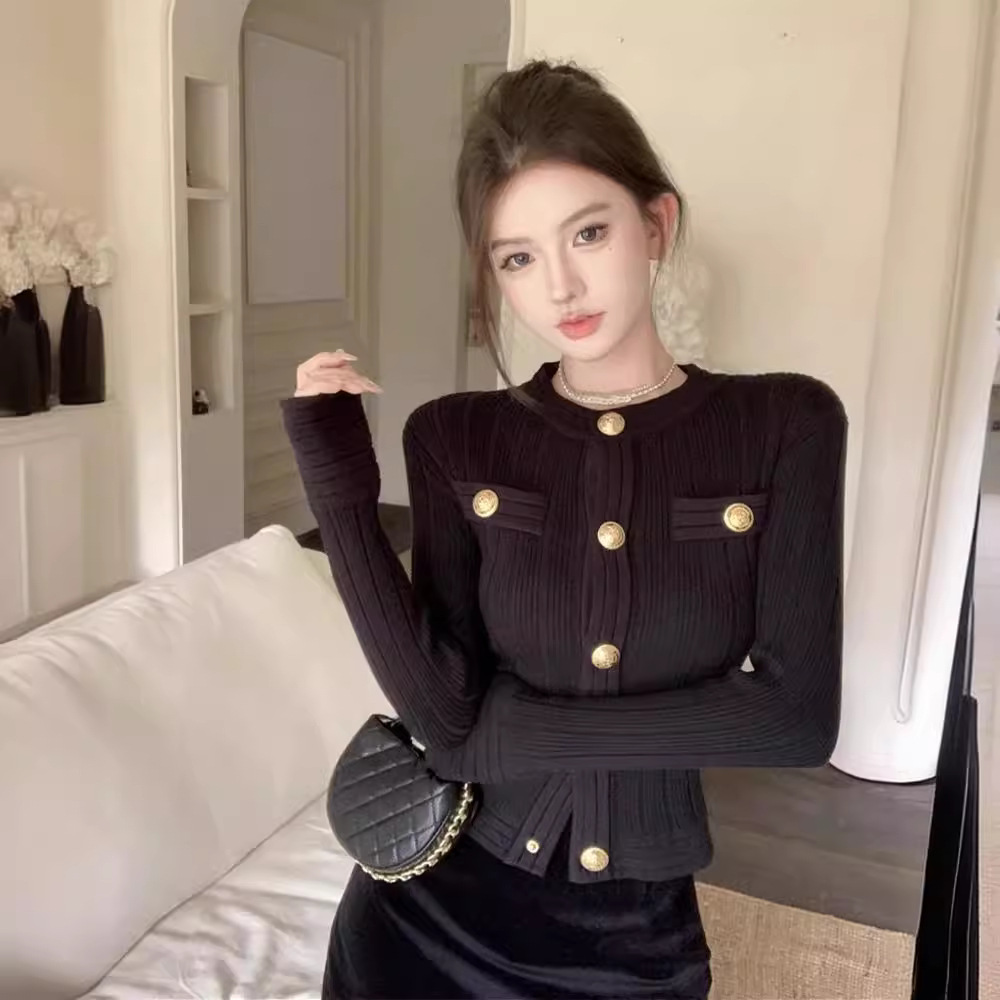 knitted summer fitted sweater