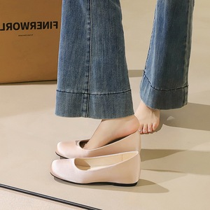 837 single shoe casual versatile simple retro style round toe shallow mouth height increasing one foot grandma shoes com