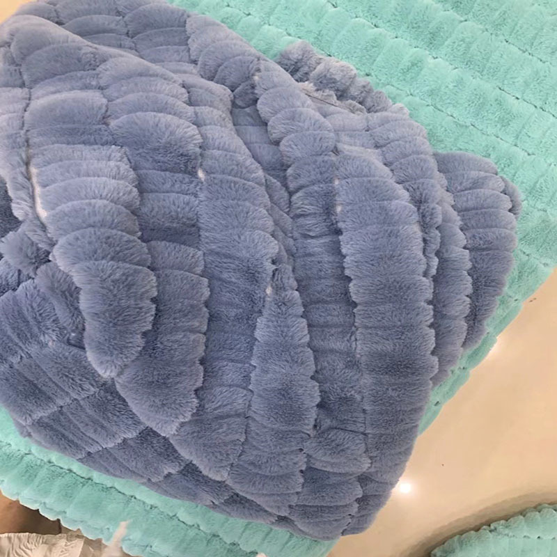 家用靠垫抱枕面料秋冬季时尚保暖外套面料仿皮草家具家纺面料批发