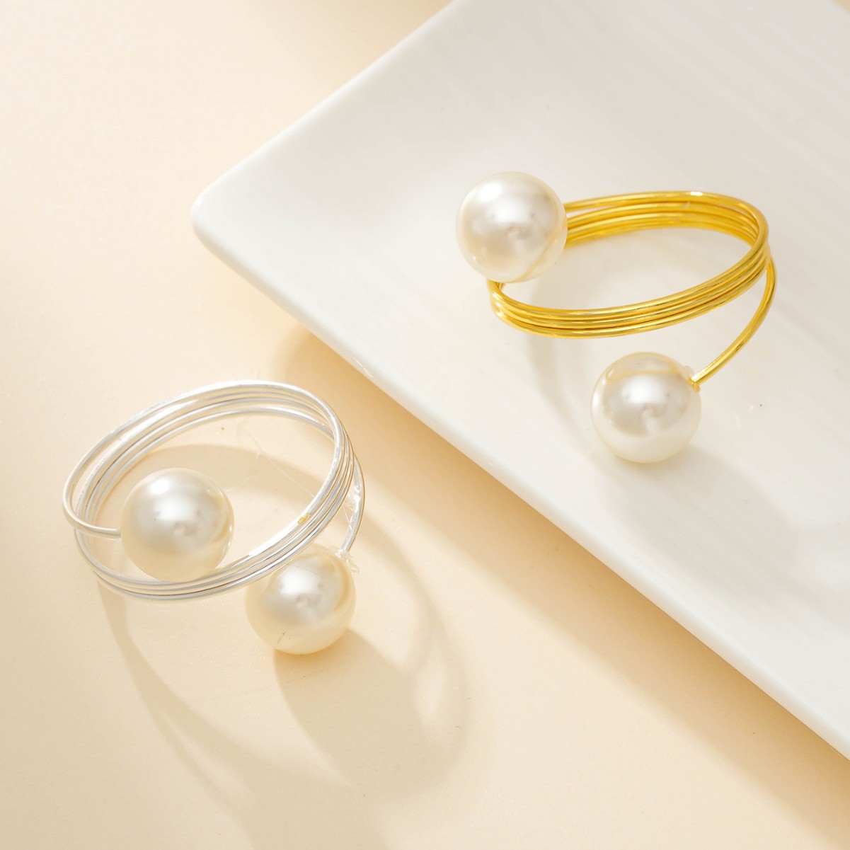 Creative Pearl Napkin Ring Valentine's Day Table Setting Cross-border Silver Metal Napkin Button Holiday Party Decoration 2