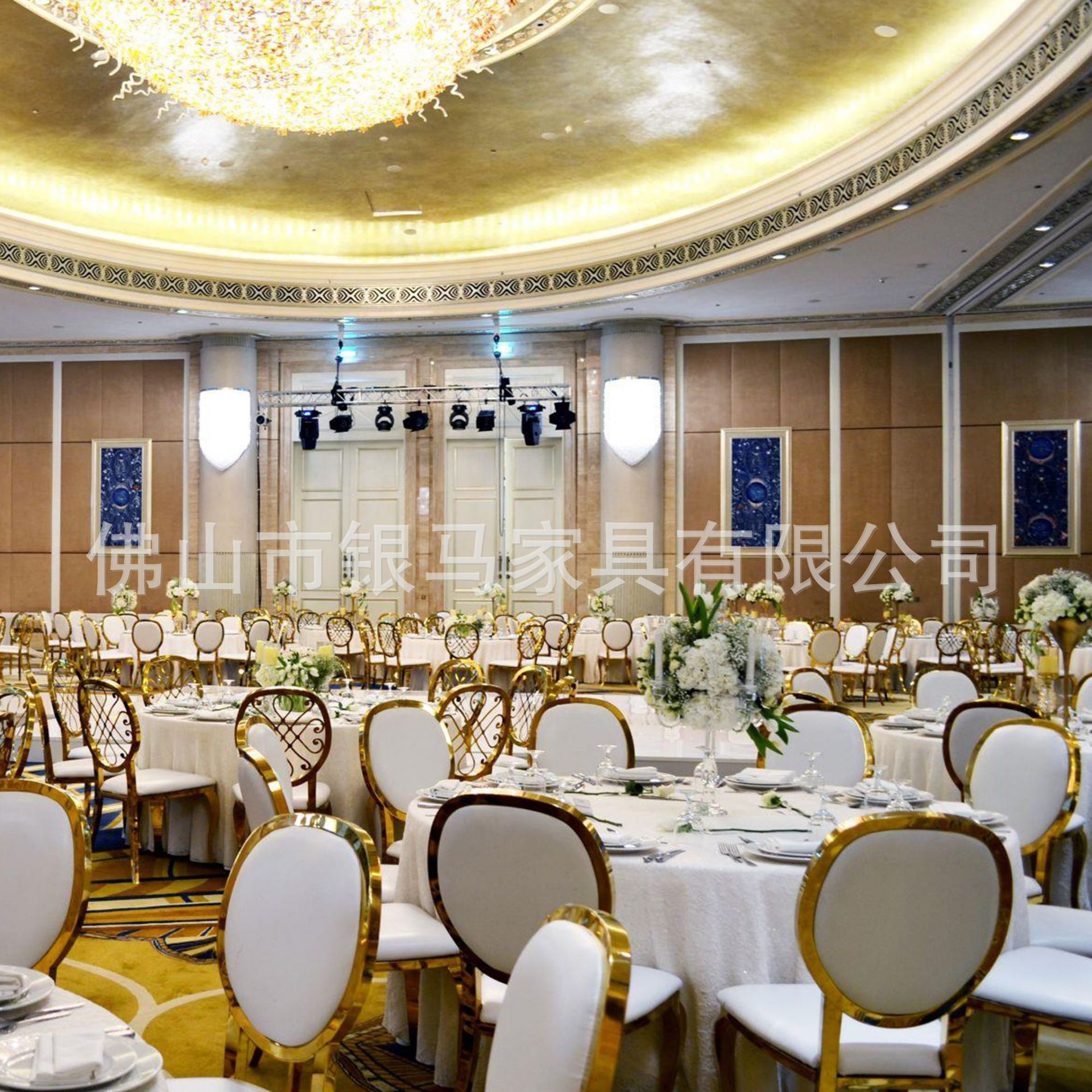 Fábrica al por mayor Hotel banquete boda comedor silla boda galvanoplastia Silla de acero inoxidable Bolsa De Oro suave Silla de comedor de cuero