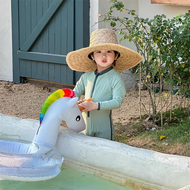 Children's swimwear for men and women