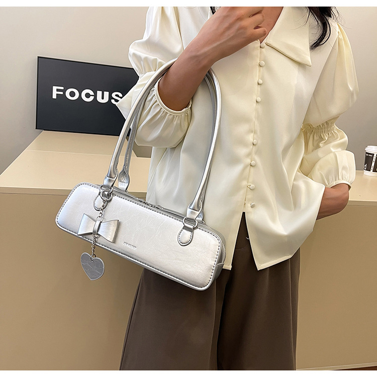 Texture and Western Style Small for Women 2024 New Versatile Single Shoulder Underarm French Niche Design Stick Bag_voghion.com