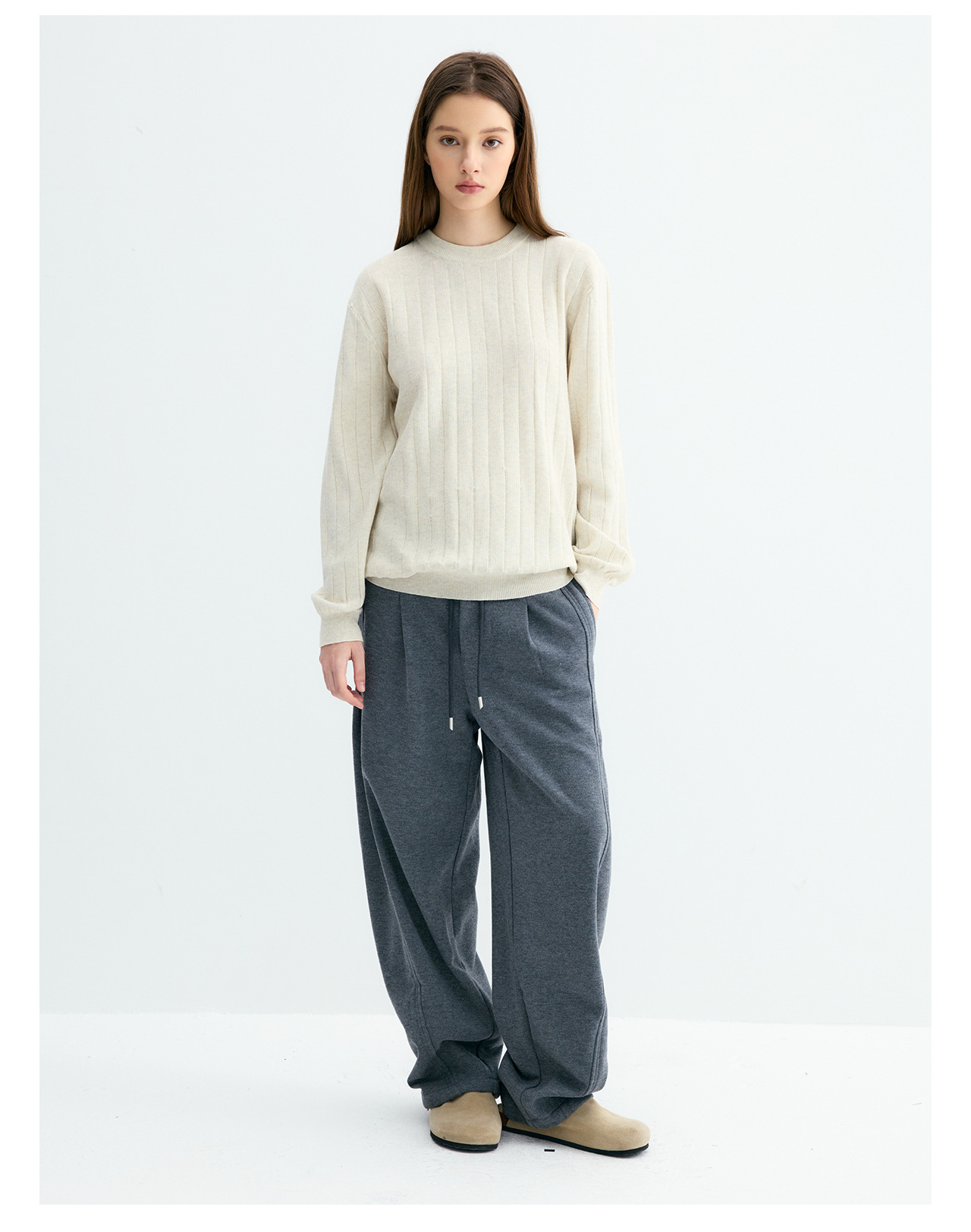 UNF 250g Loose Crew Neck Knit Sweater