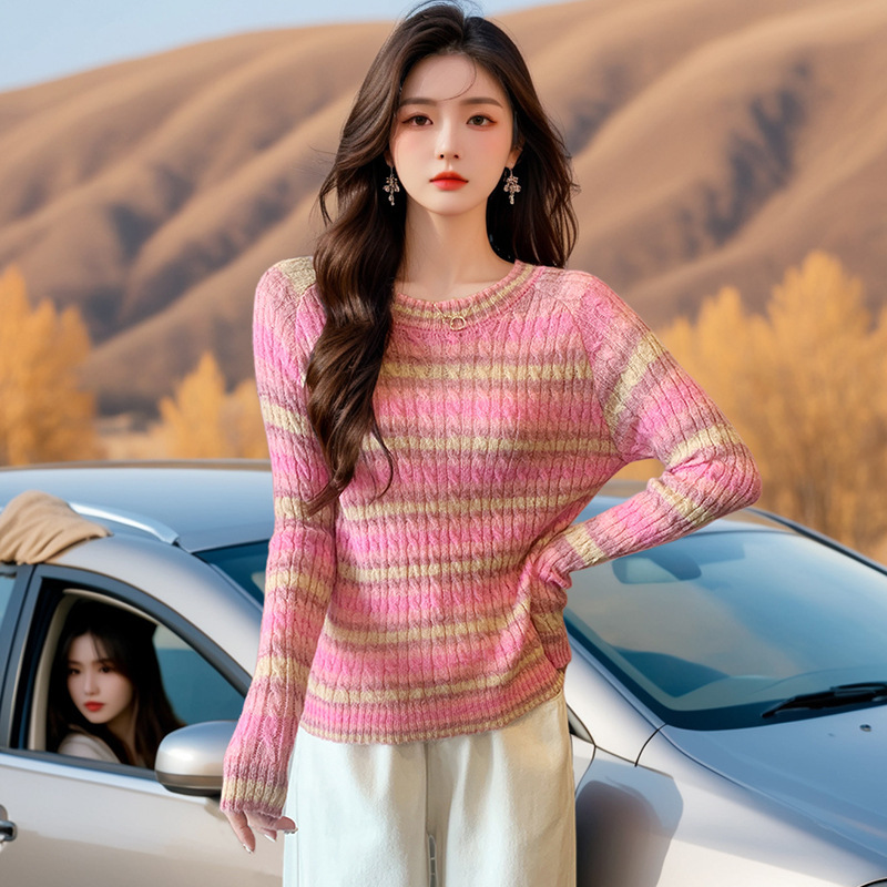 AI Figure in stock 2024 Autumn New Korean Style Design Tie Dye Stripe Crewneck Pullover Sweater Sweater for Women