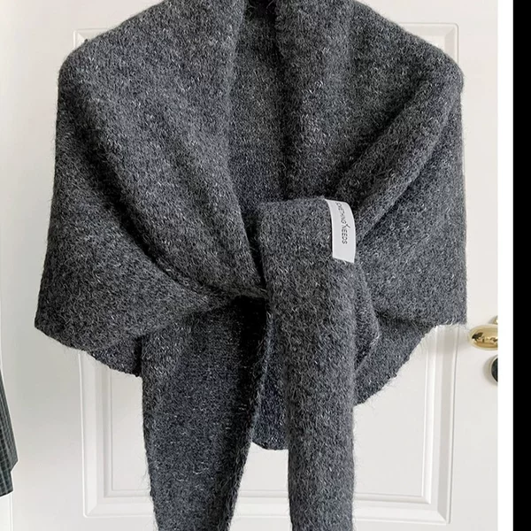 High-End Wool Shawl for Women, Versatile Korean Style Autumn and Winter New Warm Triangle Scarf, Air-Conditioned Neck Protector, Knitted Waistcoat