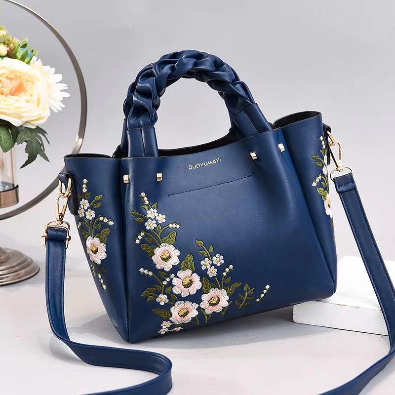 Bolso de mano coreano de textura de hombro único, suave, bolsa de moda para mujeres, bolso de comercio exterior para mujeres, 2025 nuevo tipo de bolso de mano