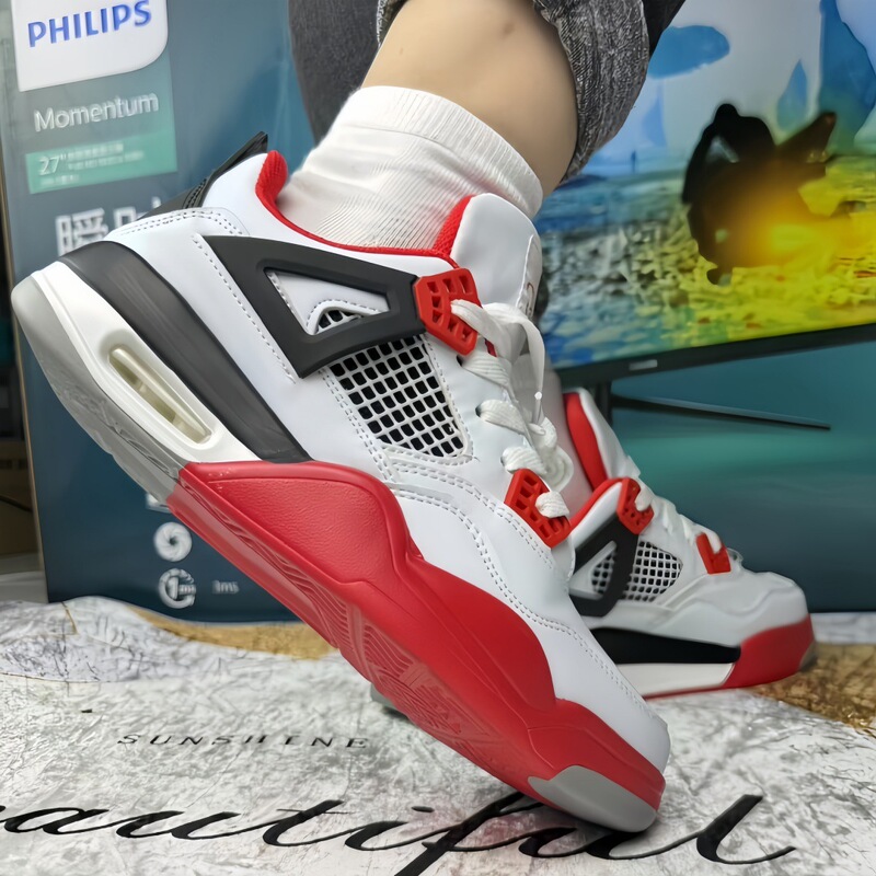Sports Shoes for Women in Autumn and Winter 2023 New Versatile Thick-Soled Heightening Girls' Shoes Popular Casual Lightweight Men's Shoes