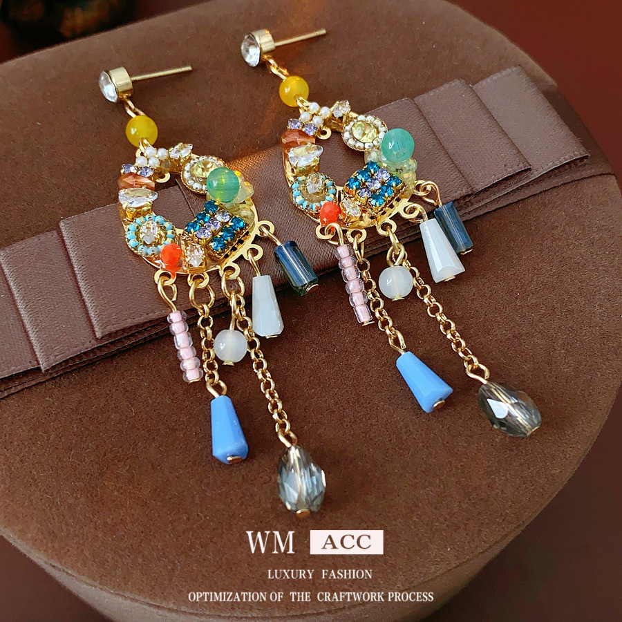 Pendientes de perlas de cristal con flecos de colores con diamantes Pendientes de estilo étnico bohemio Pendientes de nicho de lujo ligero y de alta gama image 4