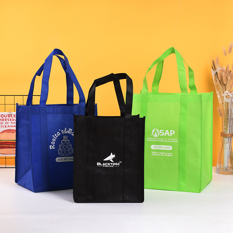 Wholesale Portable Non-Woven Bags, Large Capacity Storage Bags, Shopping Bags, Clothing Gift Bags, Custom Printing with Quick Sample Production
