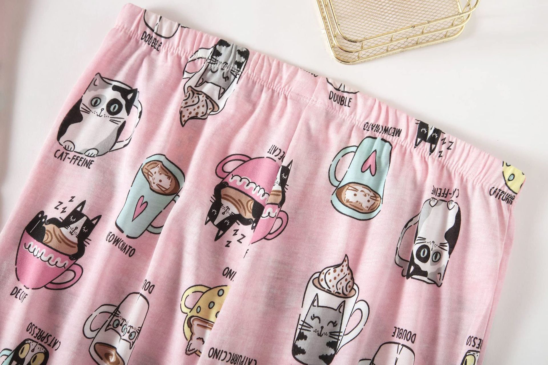 GraceChic 2024 Cross-Border European And American Kurzarm-Caprihose Strick-Homewear Plus Size Damen-Pyjama-Set_voghion.com