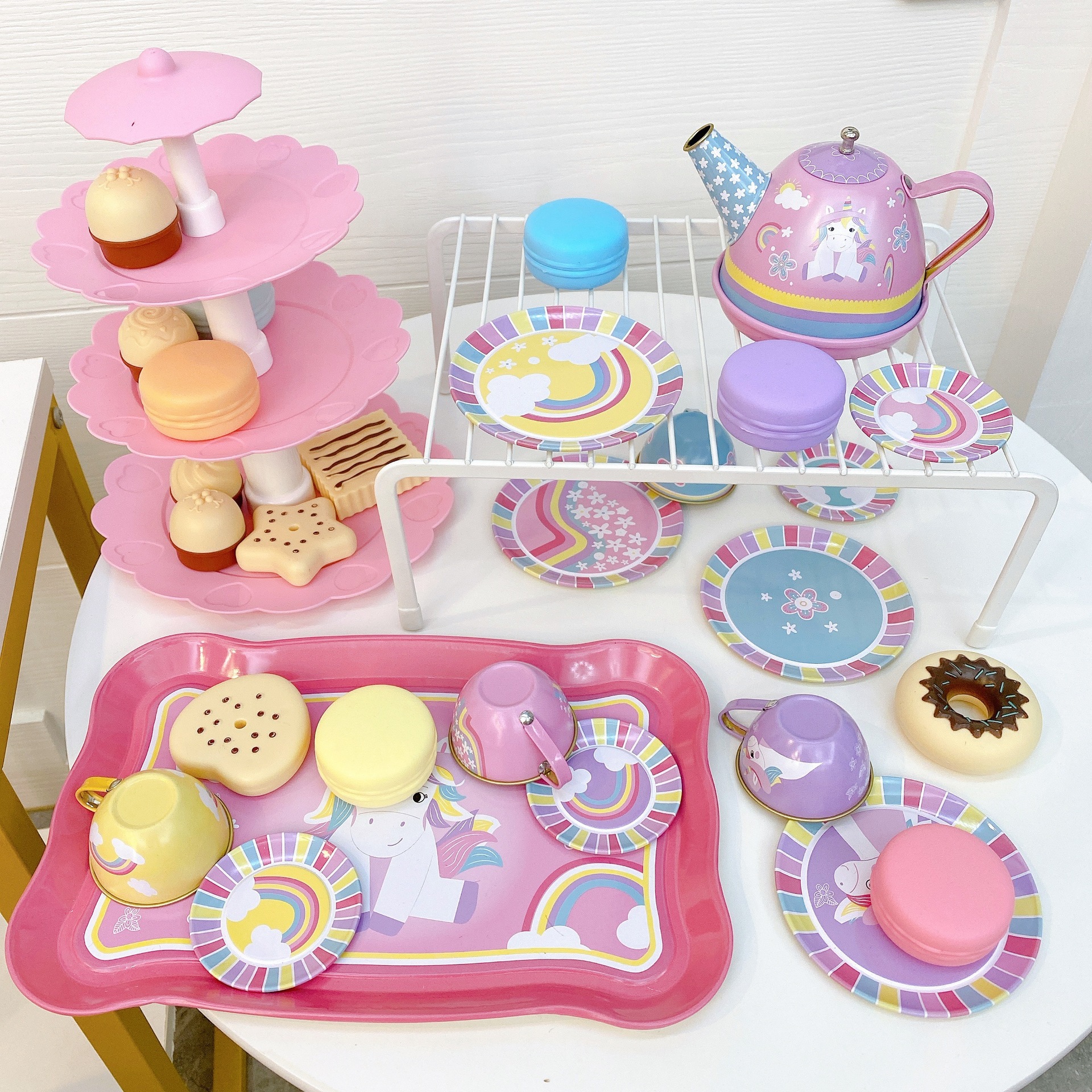 포니 티 세트 가방 + 17 피스 디저트 타워