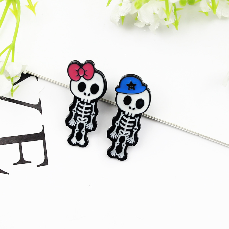 Funny Geometric Skull Alloy Unisex Brooches display picture 2