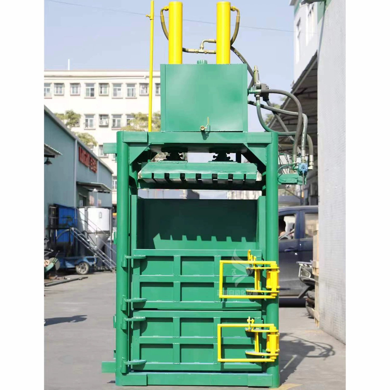 Хэнаньская машина для упаковки отходов текстильной ткани 30-200T пластиковая бутылка гидравлическая автоматическая тюковая машина