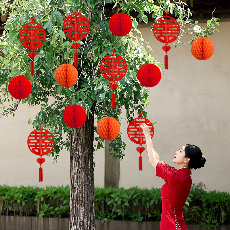 Rural yard tree lantern pendant new house happy word pendant outdoor green plant decoration wedding supplies