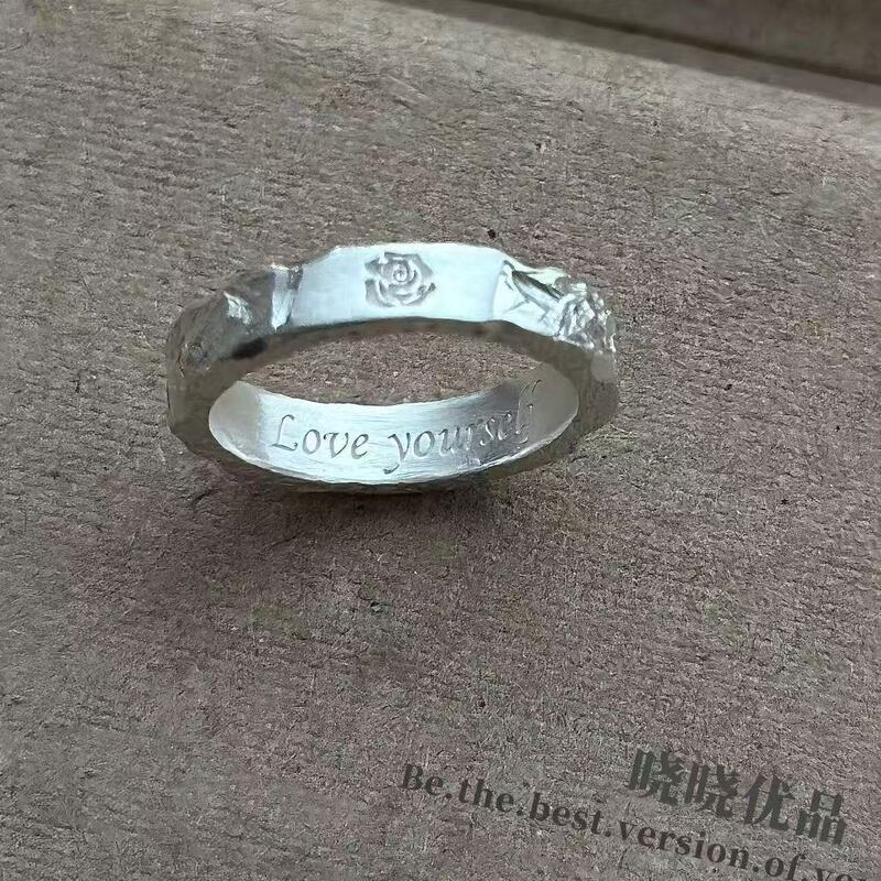 小炭火戒女素圈轻奢小众设计高级感2025新款对戒情侣指环戒指|undefined