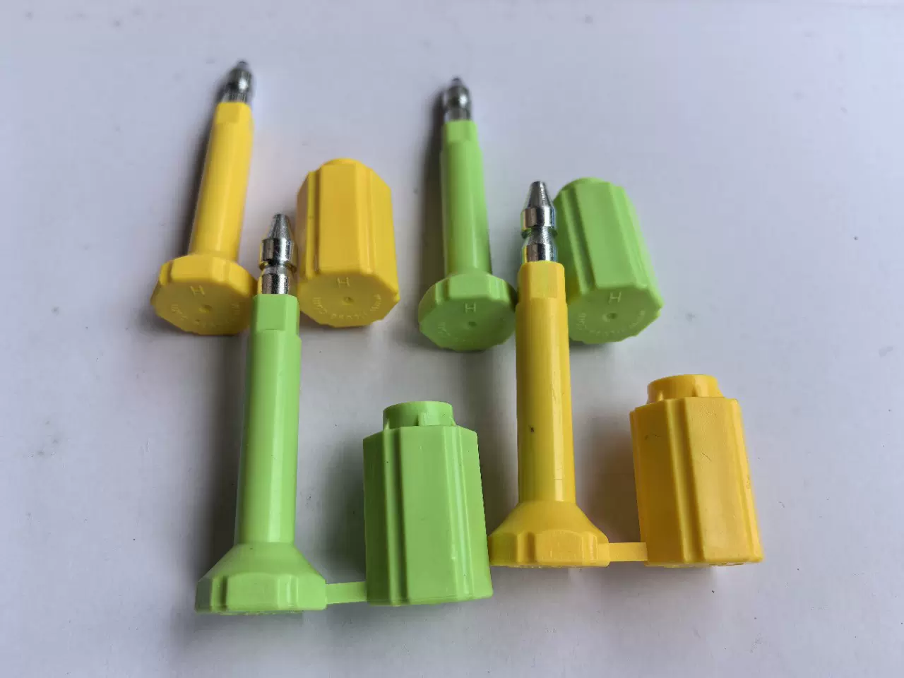 一次性高保封物流铅封圆头集装箱封条子弹头油罐车货柜车物流锁扣