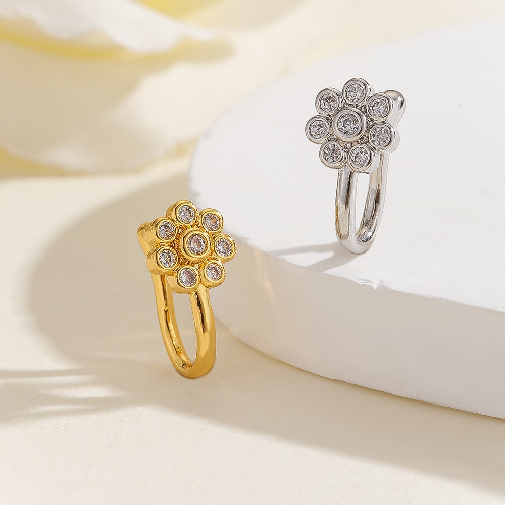 Labret piercing jewelry detail image