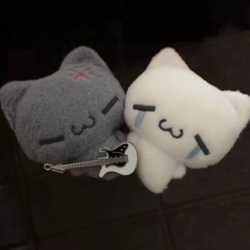 Cute Headphones Little White Cat Doll Pendant Cartoon Plush Crying Cat Doll Keychain Clothing Hanging Jewelry Accessories