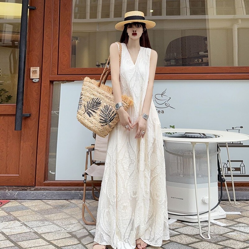 D2V Extended Style High-End Elegant Ankle-Length Embroidered Dress Simple Atmosphere Loose Plus Size Slimming French Style