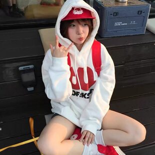 ��������ʽ�͹Ű�ɫ�Bñ�l��Ů�����߽֌��ɰٴ�oversize���׳�