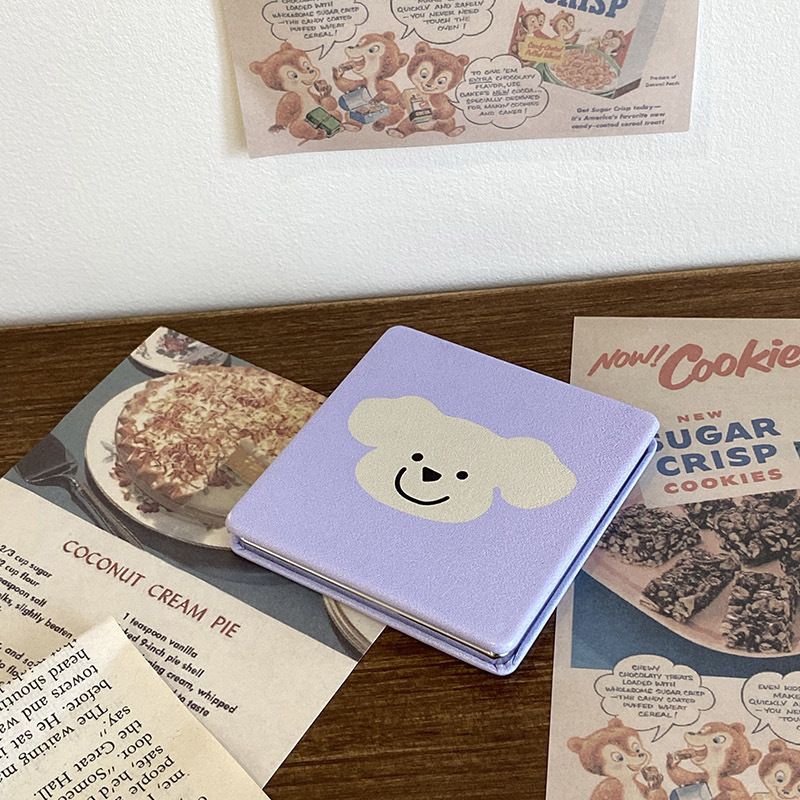 Lindo espejo pequeño Sanrio Kulomi espejo de maquillaje portátil de alto valor espejo de maquillaje portátil dormitorio de estudiantes espejo de maquillaje plegable