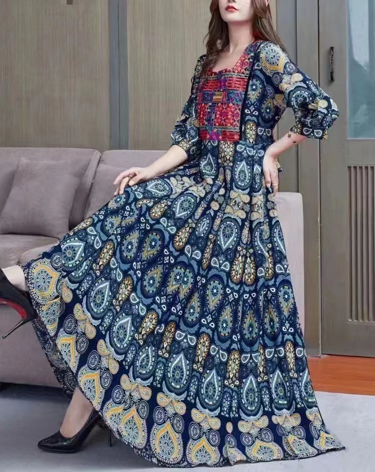 Langes, ausgestelltes, besticktes Kleid im Bohemian-Ethno-Stil für Reisefotografie – Großhandel_voghion.com