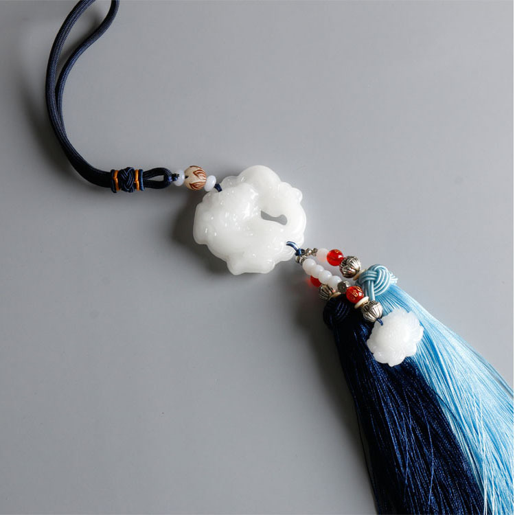 小额批发汽车饰品白玉色美好寓意貔貅挂件中国风佳节送礼手办