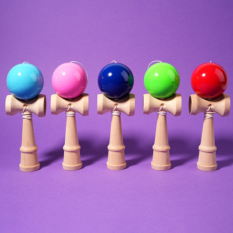Madera agrietada espada bola espada jade mordida tía Kendama niños ancianos tradicional puzzle juguetes de habilidad bola al por mayor
