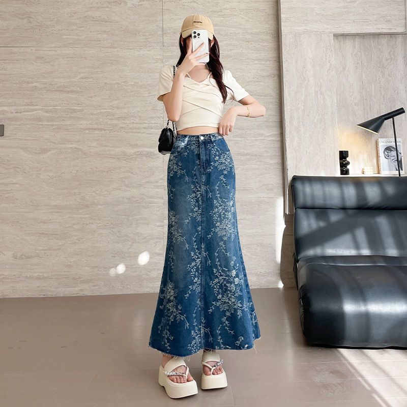 Retro Printed Straight Denim Long Skirt 2025 Summer Hot Girl Slimming Design Wide Leg Skirt Trendy