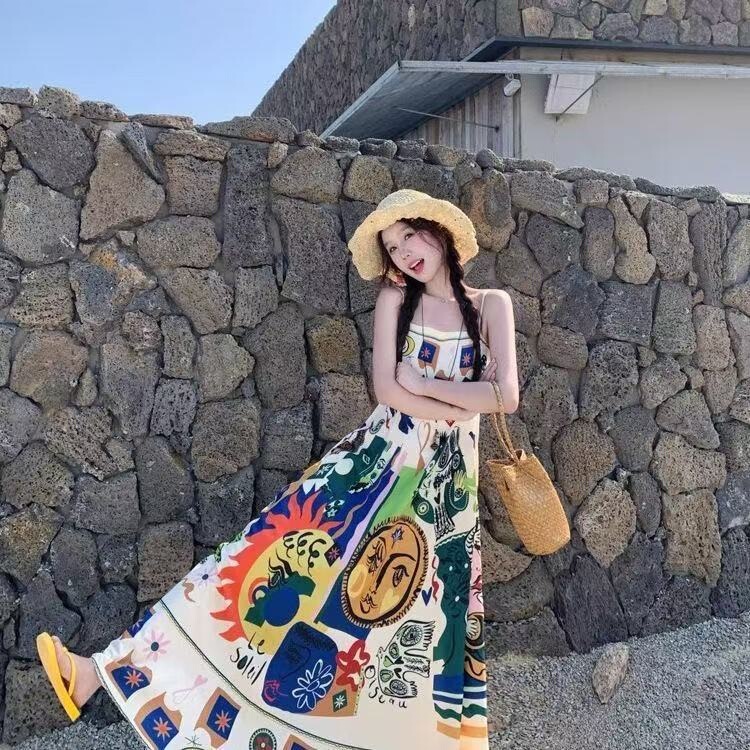 Ethnic Style Graffiti Print Suspender Dress for Women, Summer 2026 New Style, Waist-Cinching, Slimming, Large Hem A-Line Long Dress Ethnic Style Graffiti Print Suspender Dress for Women, Summer 2026 New Style, Waist-Cinching, Slimming, Large Hem A-Line Long Dress